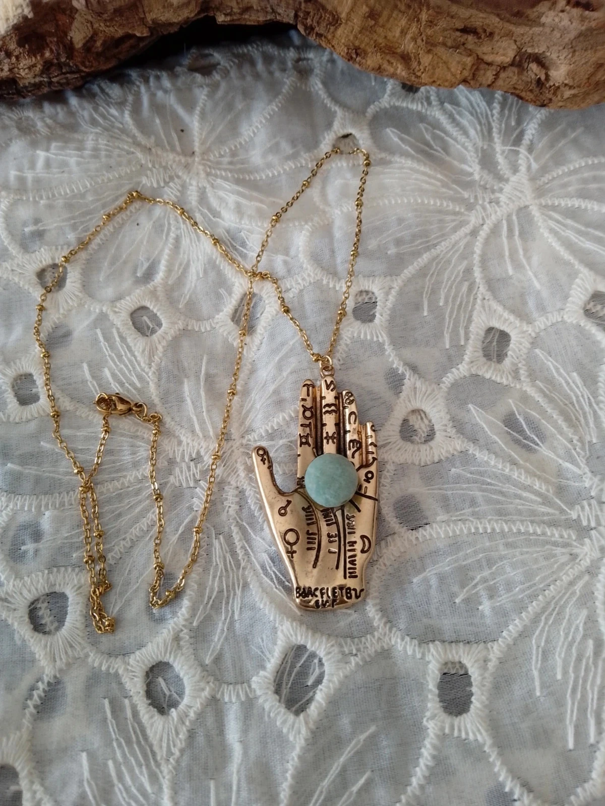 Collier main dorée talisman pierre d'amazonite naturelle – photo 4